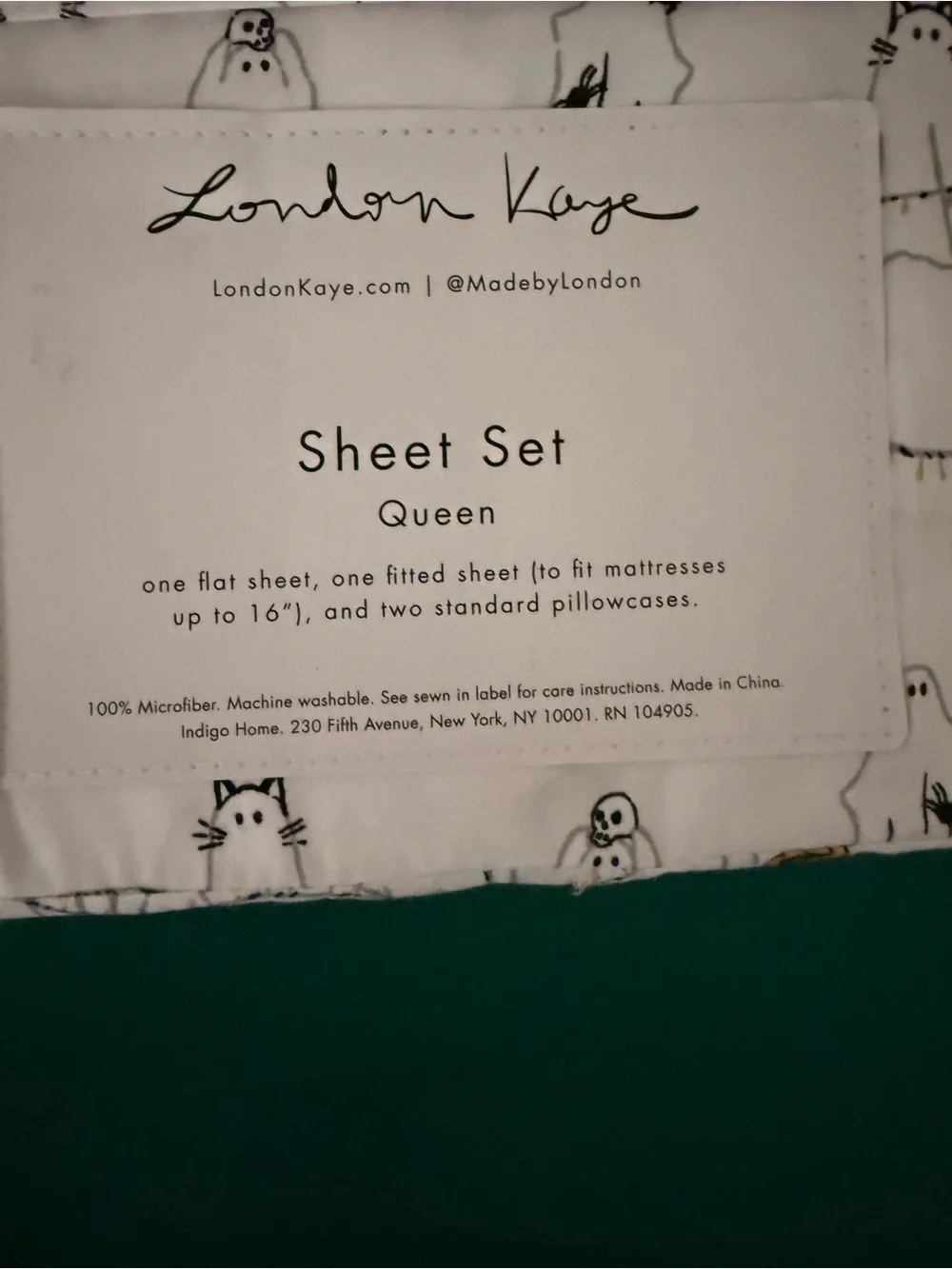 London Kaye Queen Sheet Set - White Halloween Ghost Print
